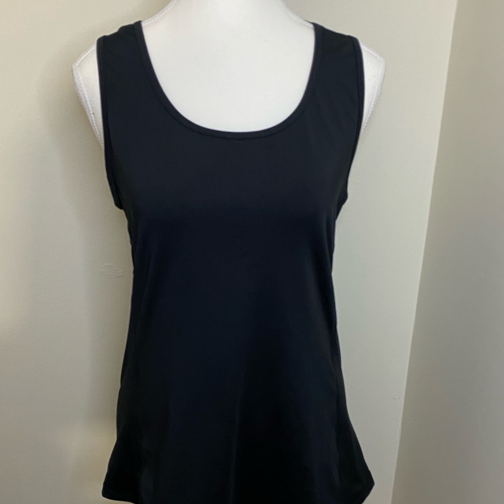 ZYIA Black Fitted Sleeveless Fitness Activewear Tank with zipper pocket